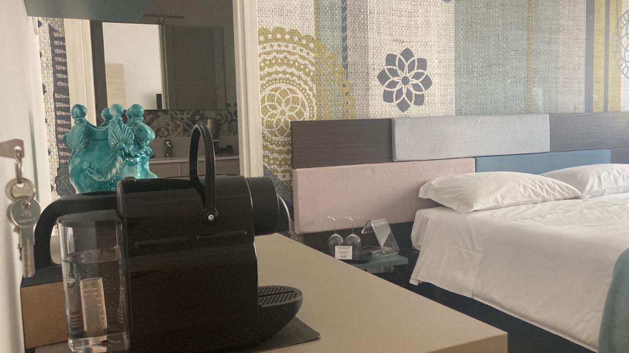I Mori - Luxury Rooms Syracuse Bagian luar foto